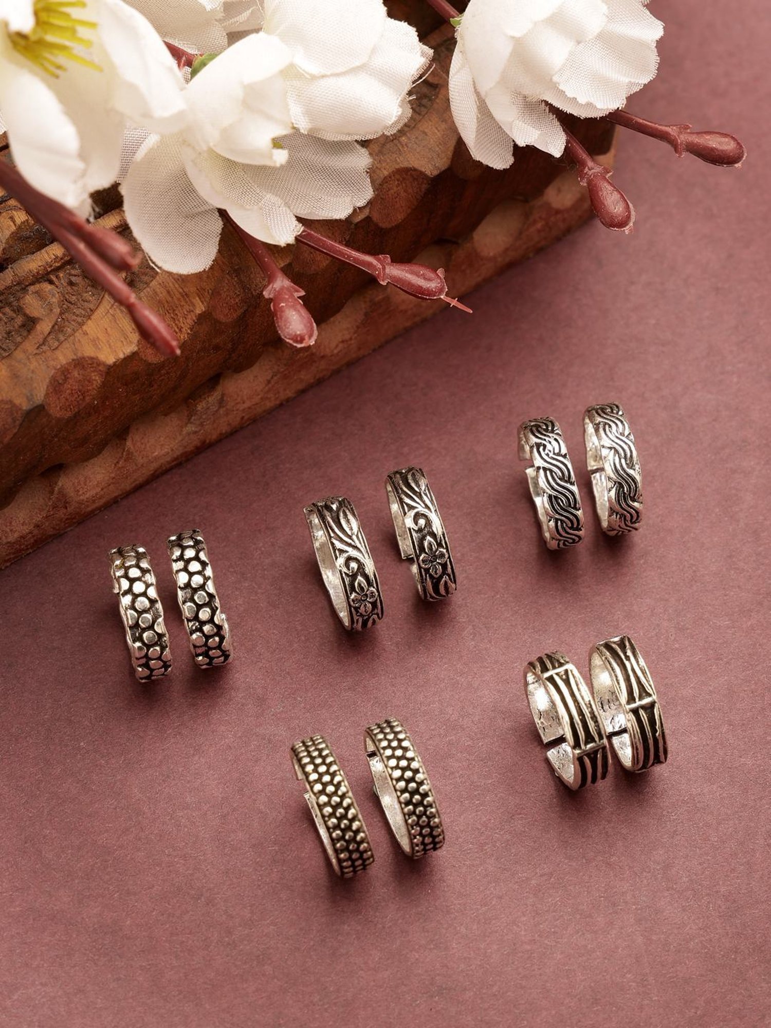 NVR Women's German Silver Toe Rings - Set of 5