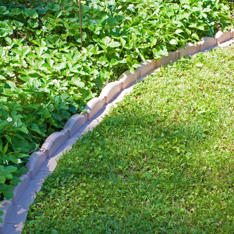 3.5" Resin Emsco Trim Free Lawn Edging - Sand