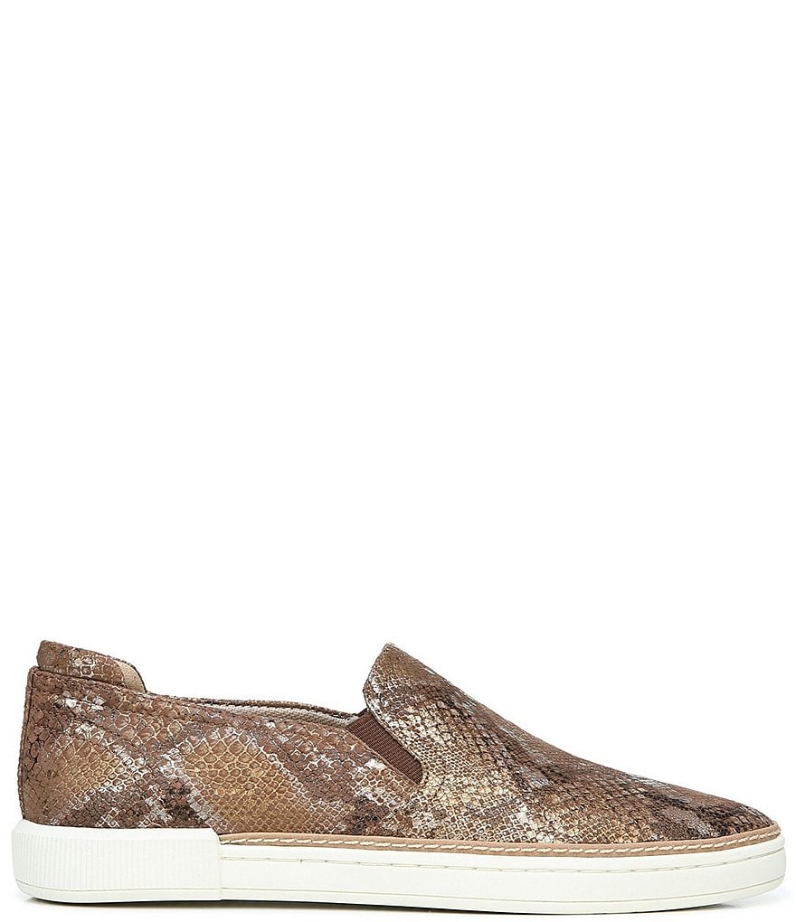 Trotters Kiera Suede Kitten Heel Pumps