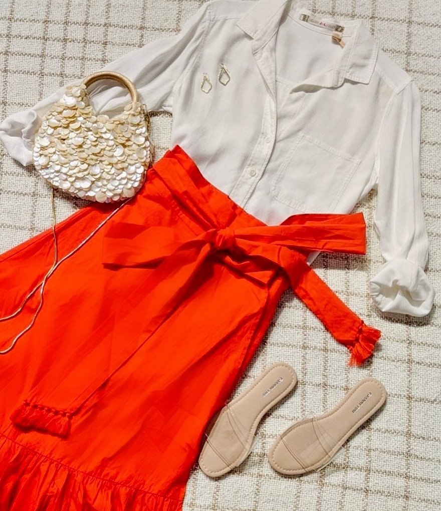 Gianni Bini Lottee Clear Vinyl Slides