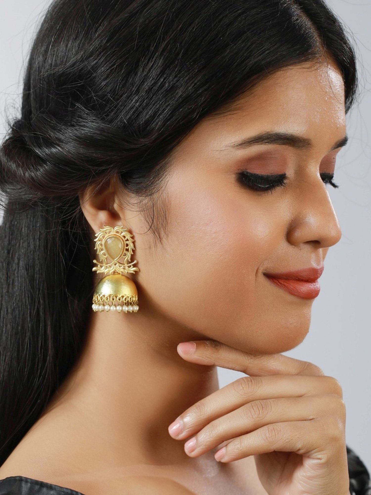 Aatmana Gold-Plated & Yellow stone studded Dome-Shaped White Beaded Jhumki Earrings