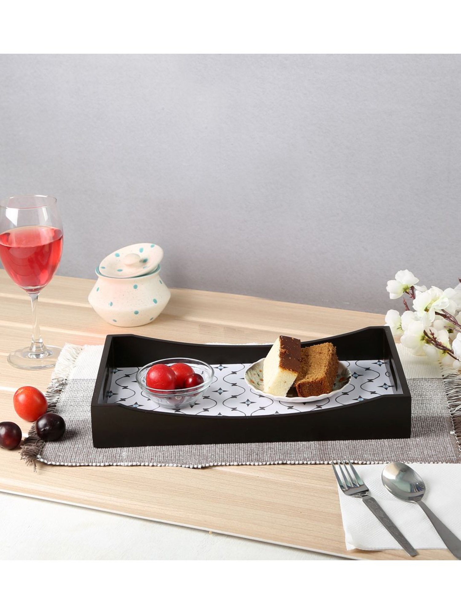 Crayton Star Printed MDF Rectangular Serving Tray - Set of 1