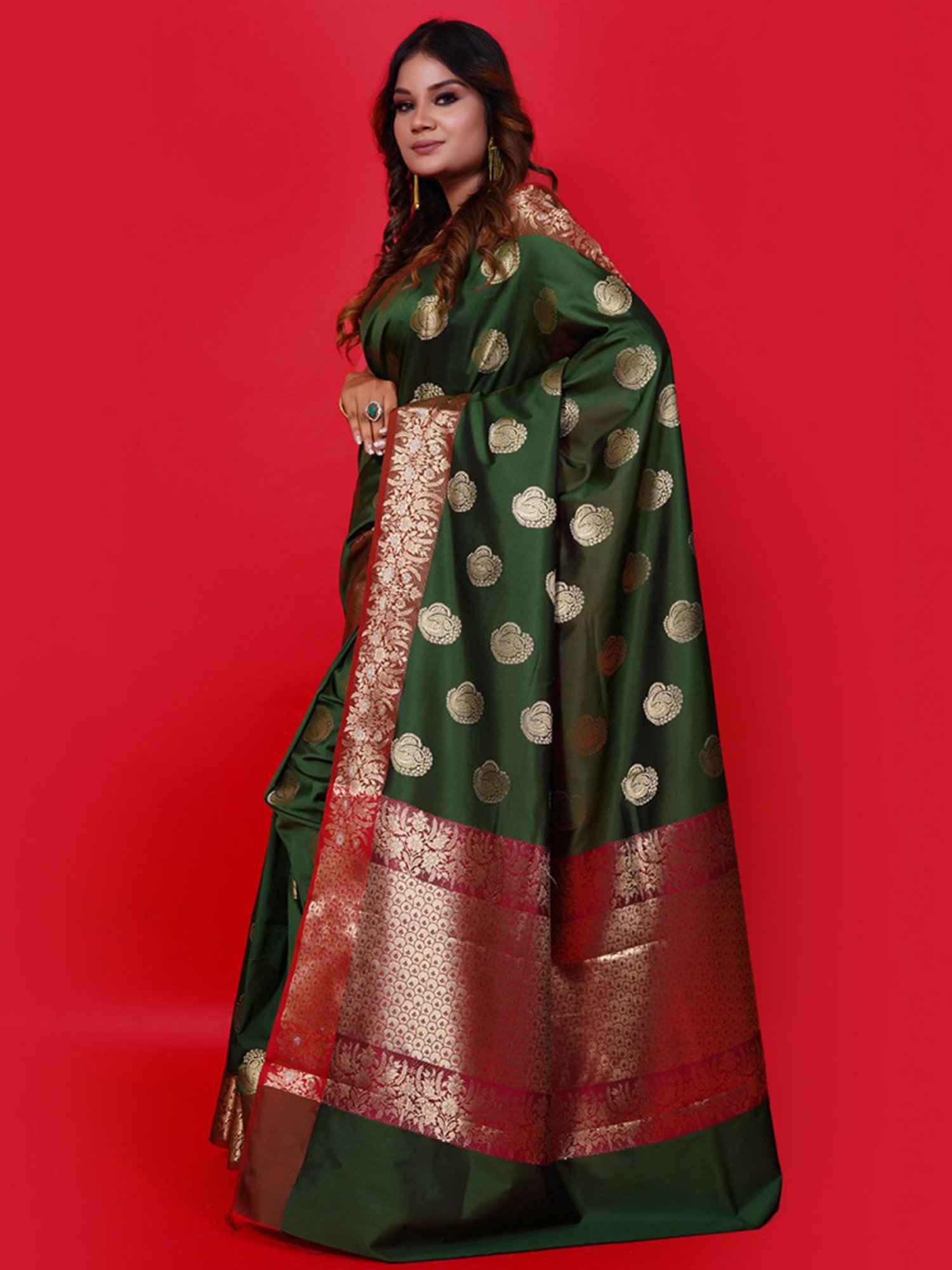 Banarasi Silk Works Green Woven Saree With Unstitched Blouse