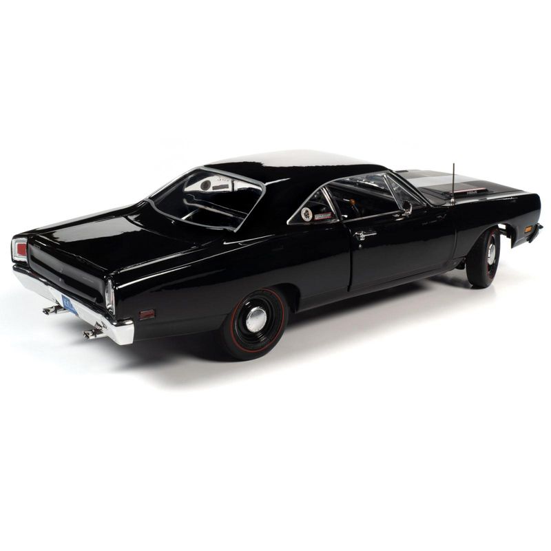 1969 Plymouth HEMI 426 RoadRunner Hardtop Tuxedo Black "Hemmings Muscle Machines" Magazine Cover Car (August 2009) 1/18 Diecast Model Car by Autoworld