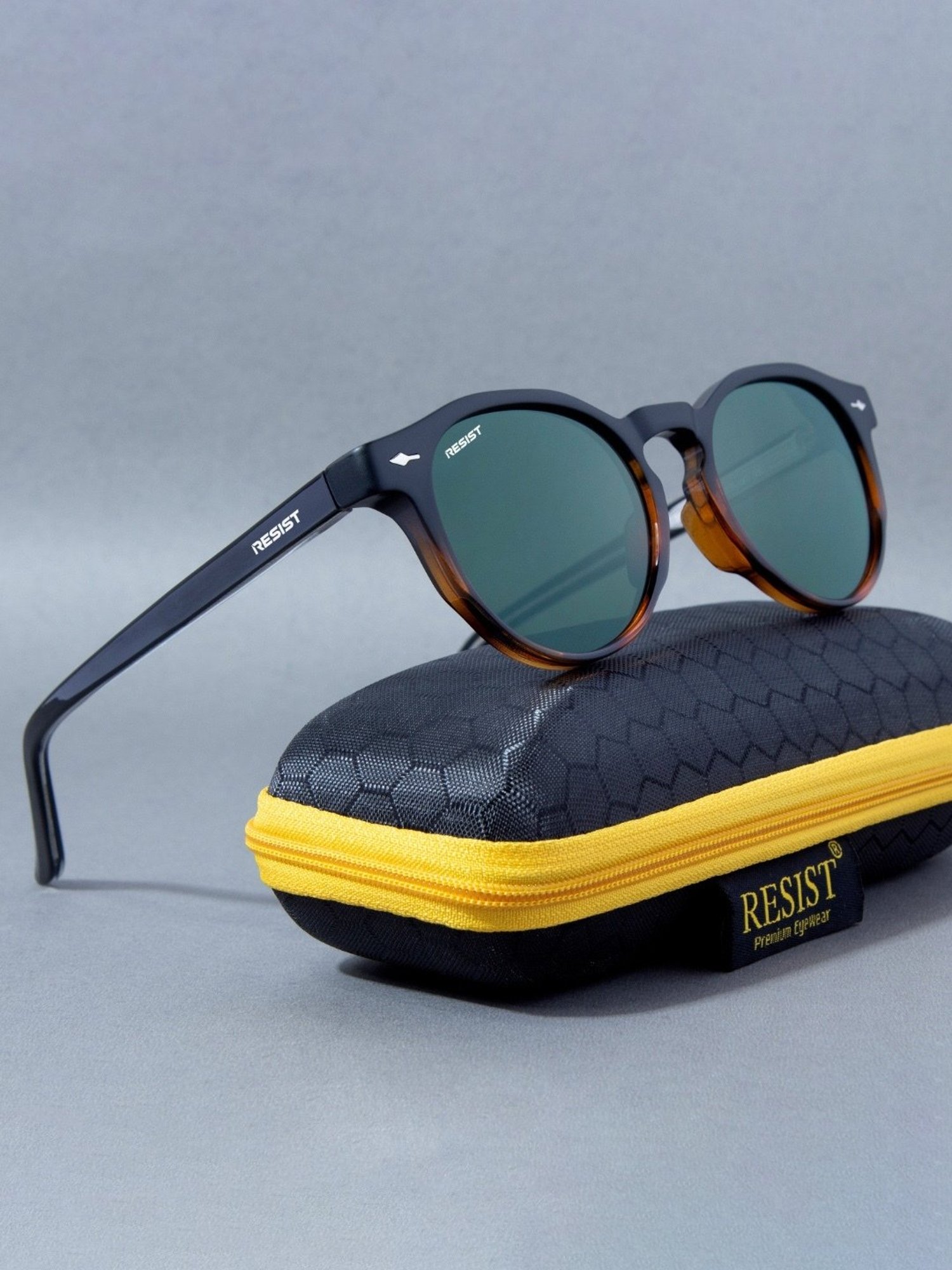 Resist Eyewear Brown Wayfarer uv protected Unisex Sunglasses