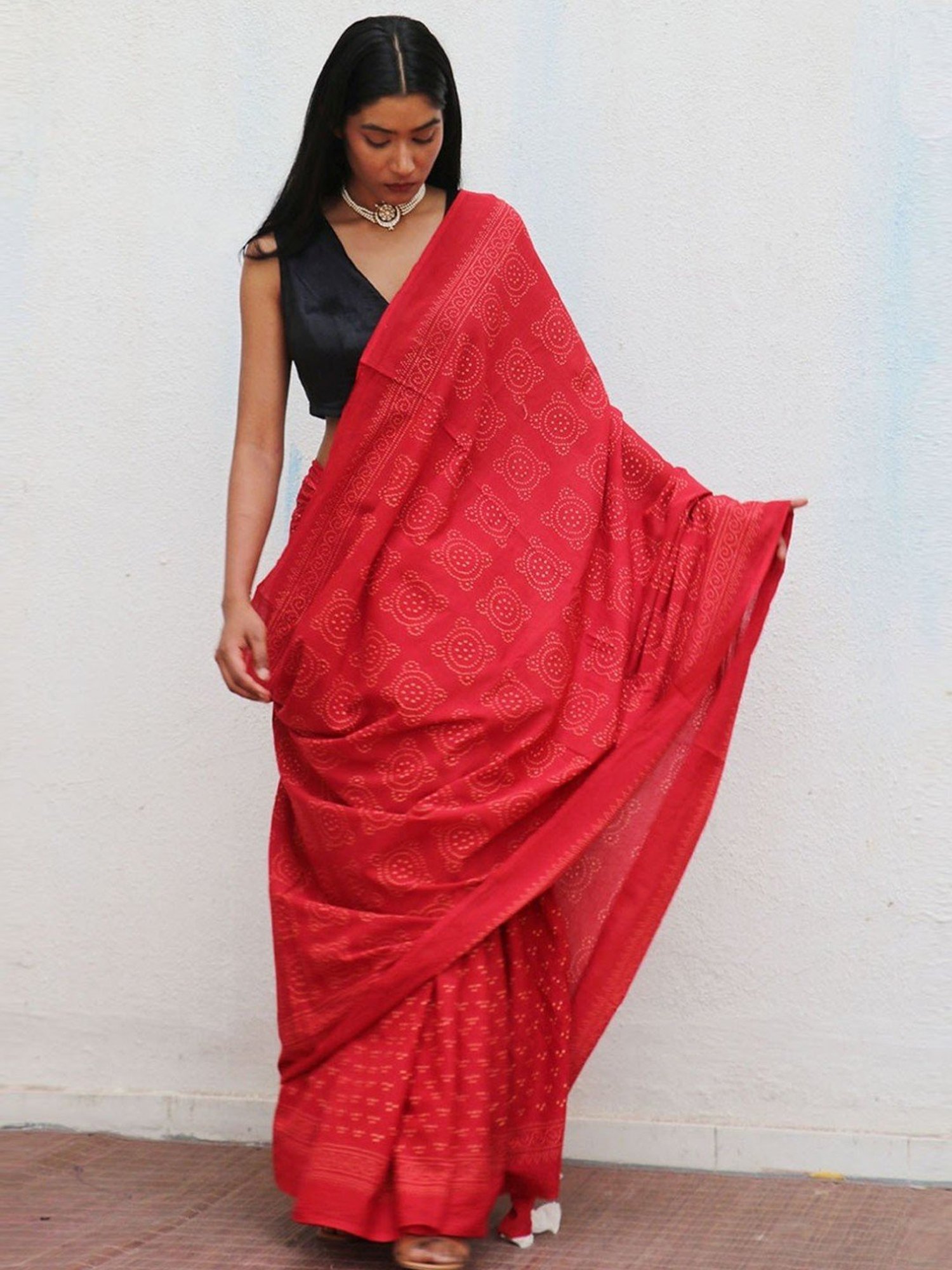Chidiyaa Red Fly Me to the Moon Colossus Handblockprinted Cotton Saree