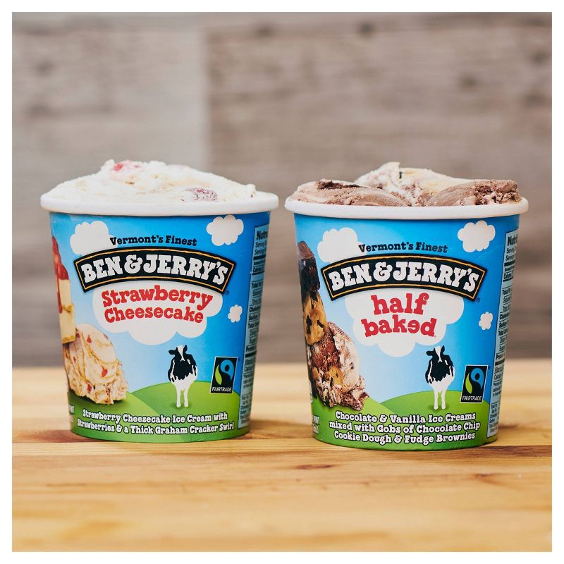 Kemps  Frozen Yogurt Twisted Dough Smooth & Creamy - 48oz