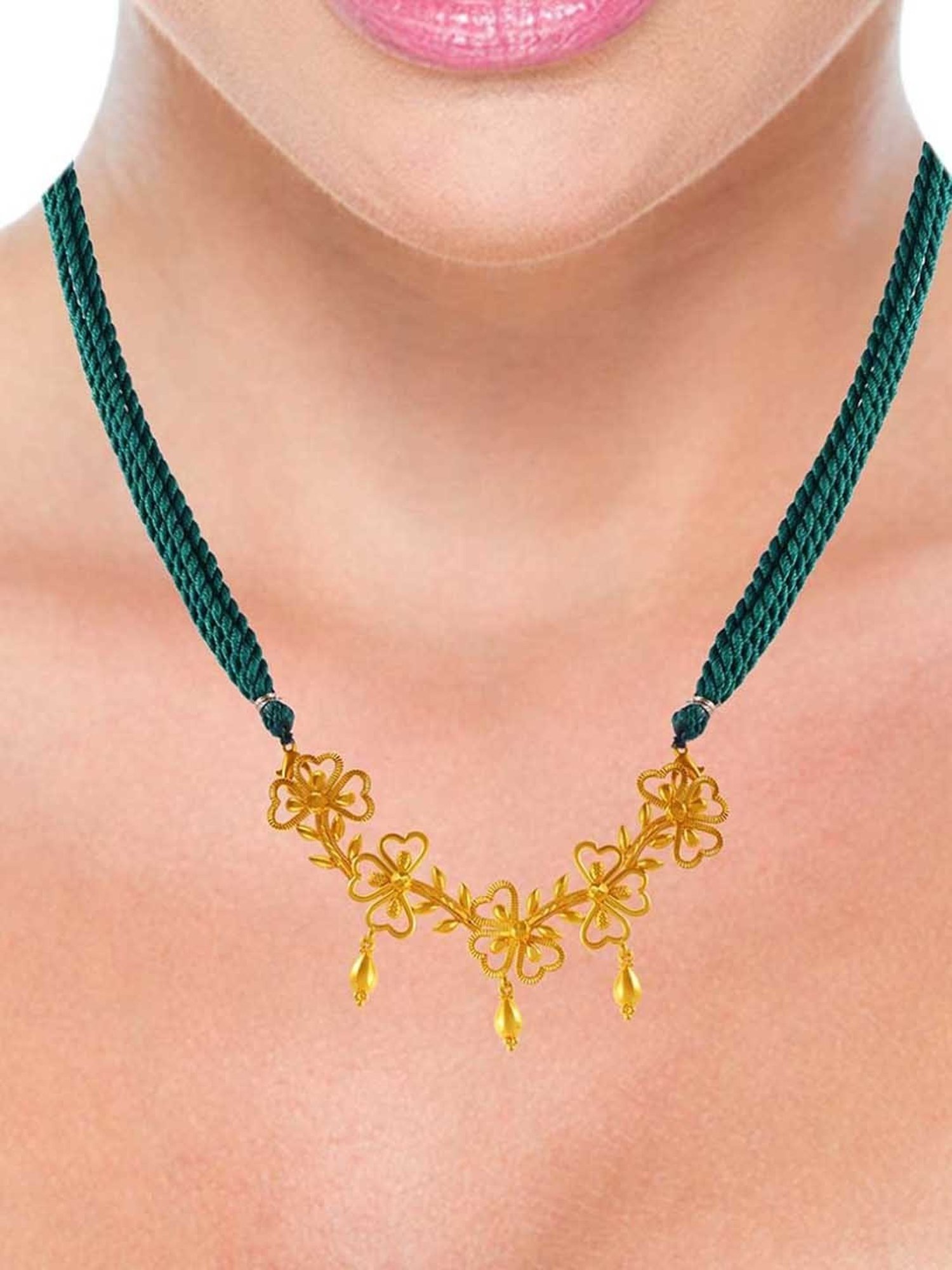 P.C. Chandra Jewellers 22k Yellow Gold Simple Outlined Pendant Necklace