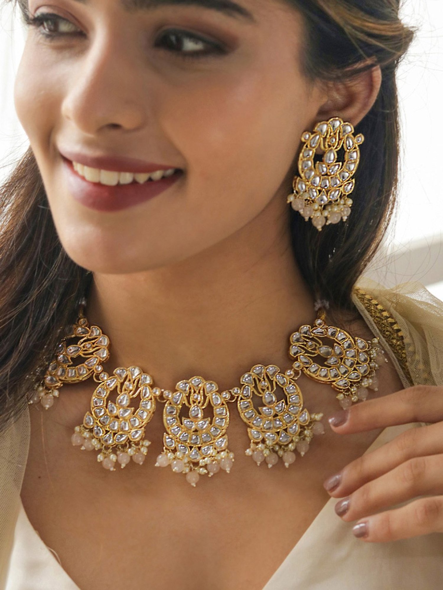 Fida Bridal White Jewellery Set