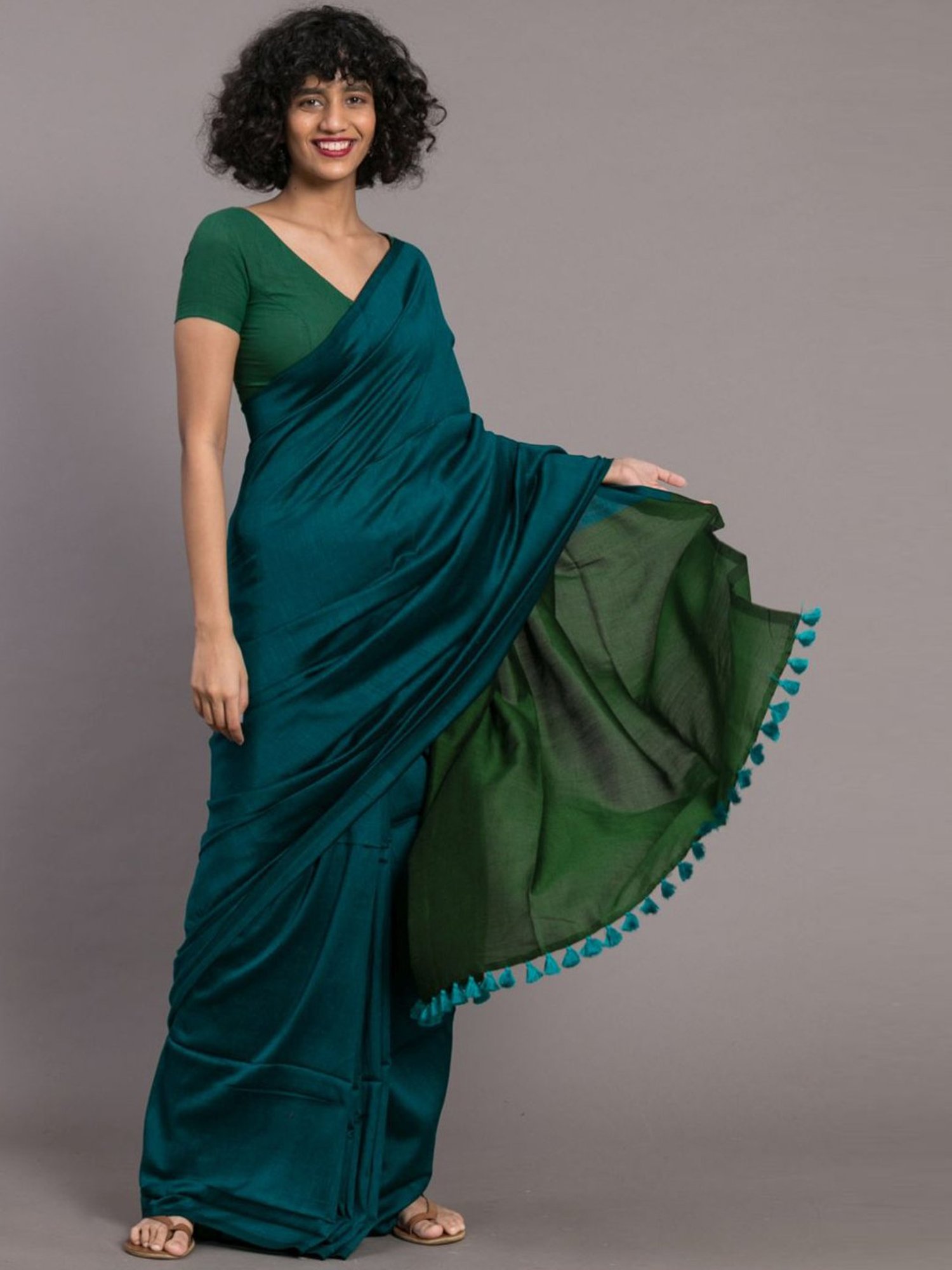 Suta Blue Plain Saree Without Blouse