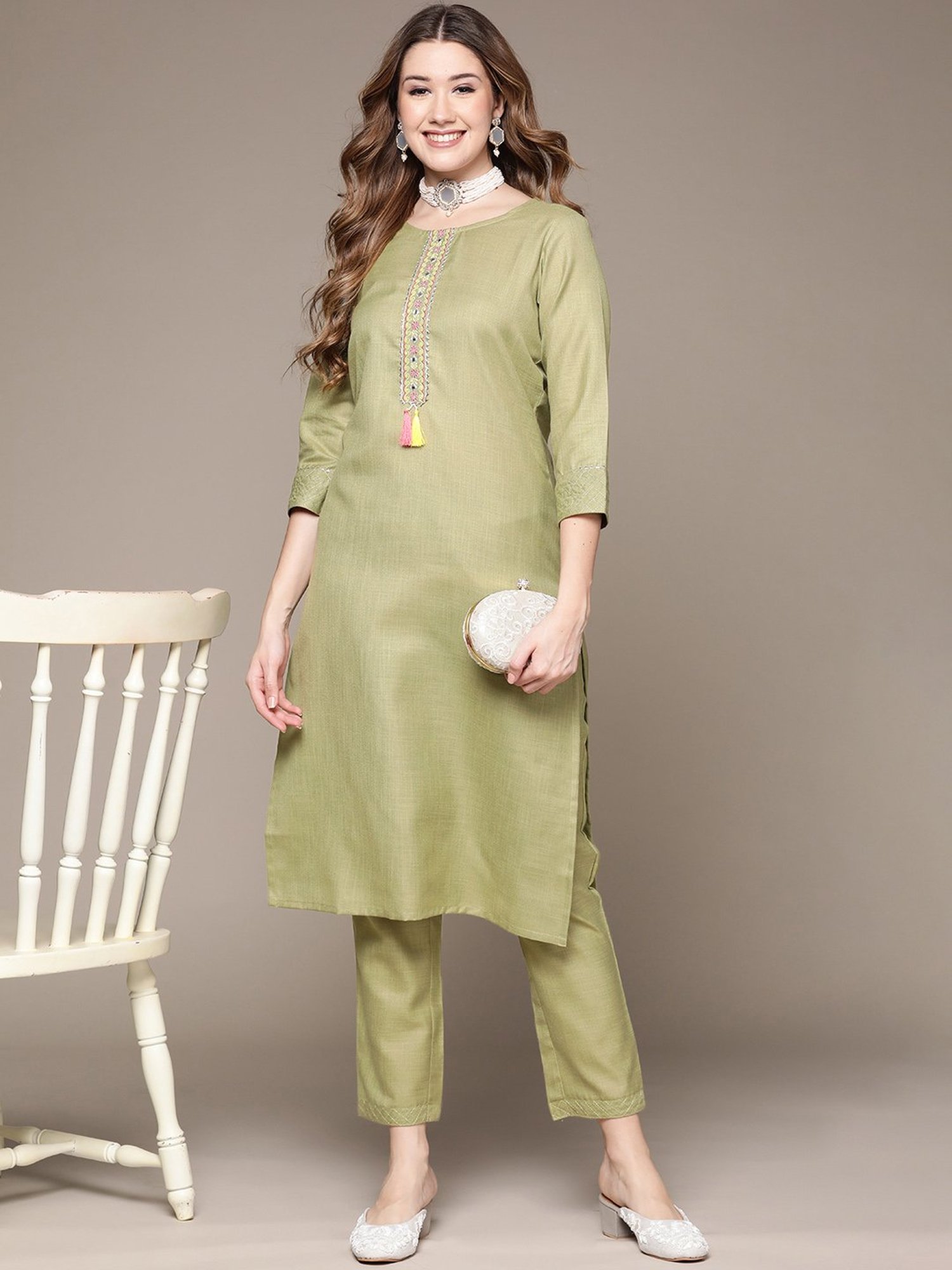 Anubhutee Green Embroidered Kurta Pant Set
