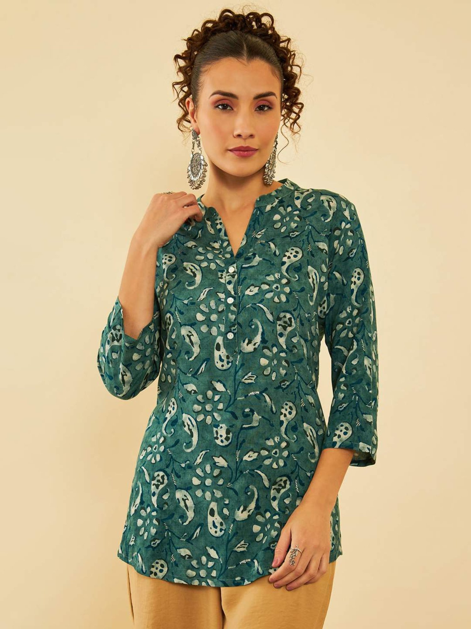 Soch Green Rayon Paisley Printed Mandarin Collar Tunic