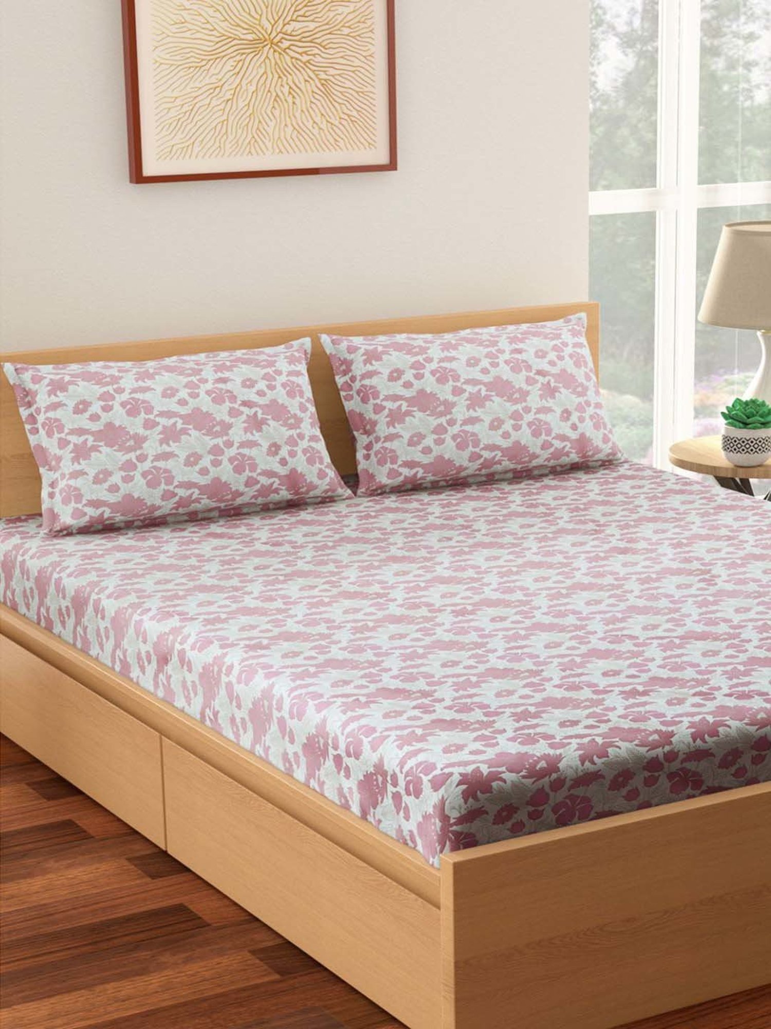 Living Scapes by Pantaloons Pink Cotton 144 TC Queen Bed Sheet with 2 Pillow Covers