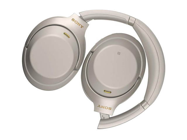 Everyday Wholesale Lots Black Earbuds Bundle Bulk in-Ear Earphones 124 Pack