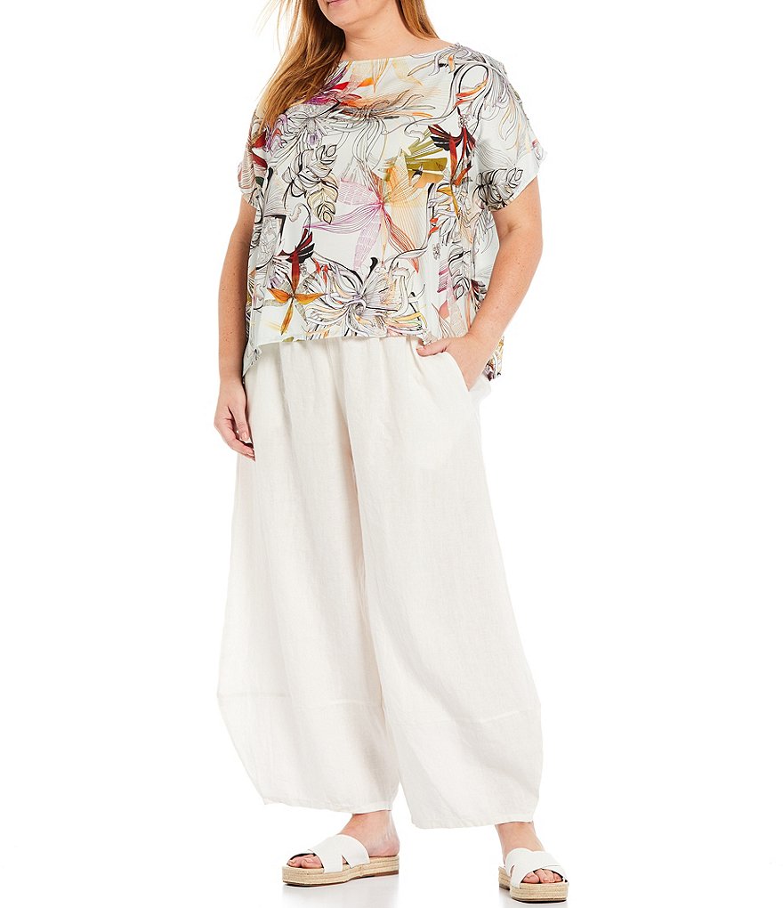 Bryn Walker Plus Size Bess Jewel Neck Short Sleeve Boxy Floral Print Blouse