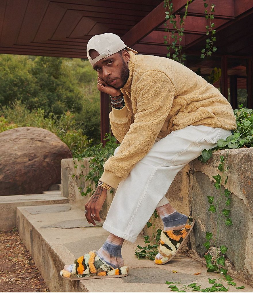 UGG&reg; Men's Scuff Logo Suede Slippers