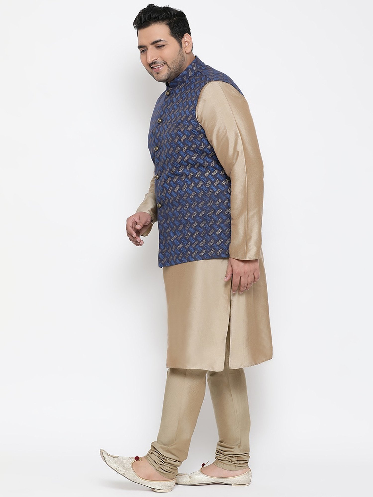 KISAH PLUS Navy Regular Fit Printed Kurta Set With Jacket