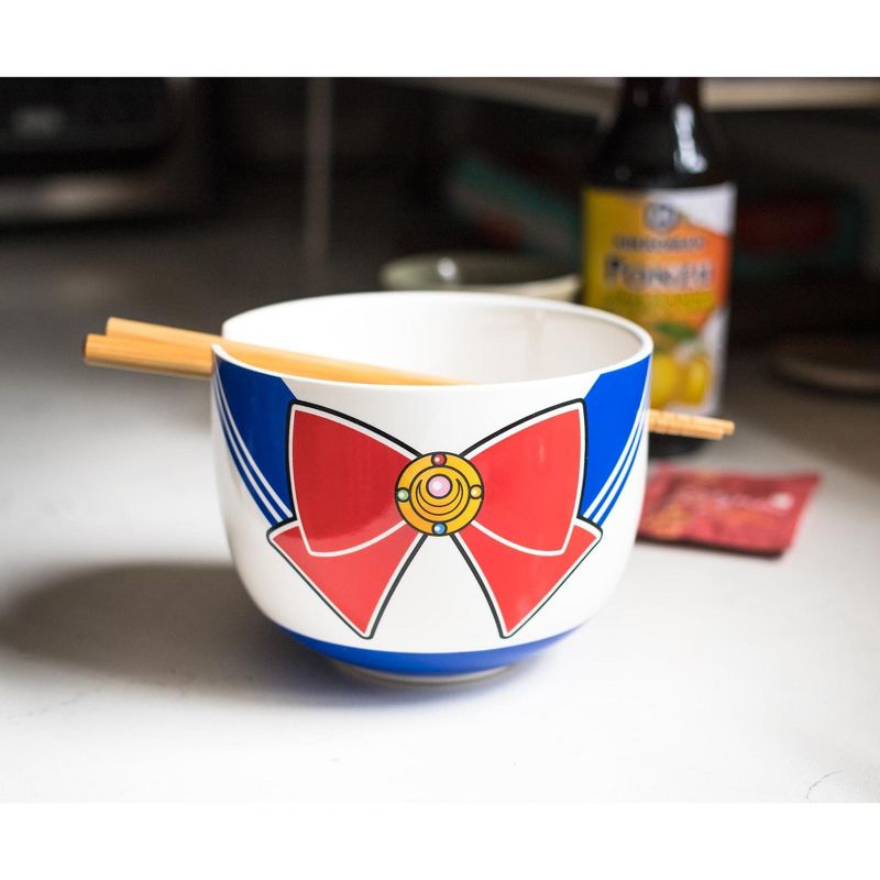 Just Funky Sailor Moon Japanese Dinnerware Set | 16-Ounce Ramen Bowl, Chopsticks