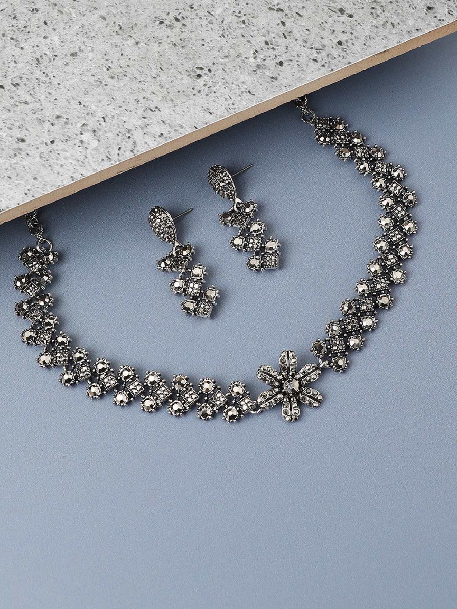 Sohi Women's Crystal Daisy Jewellery Set - Dark Silver