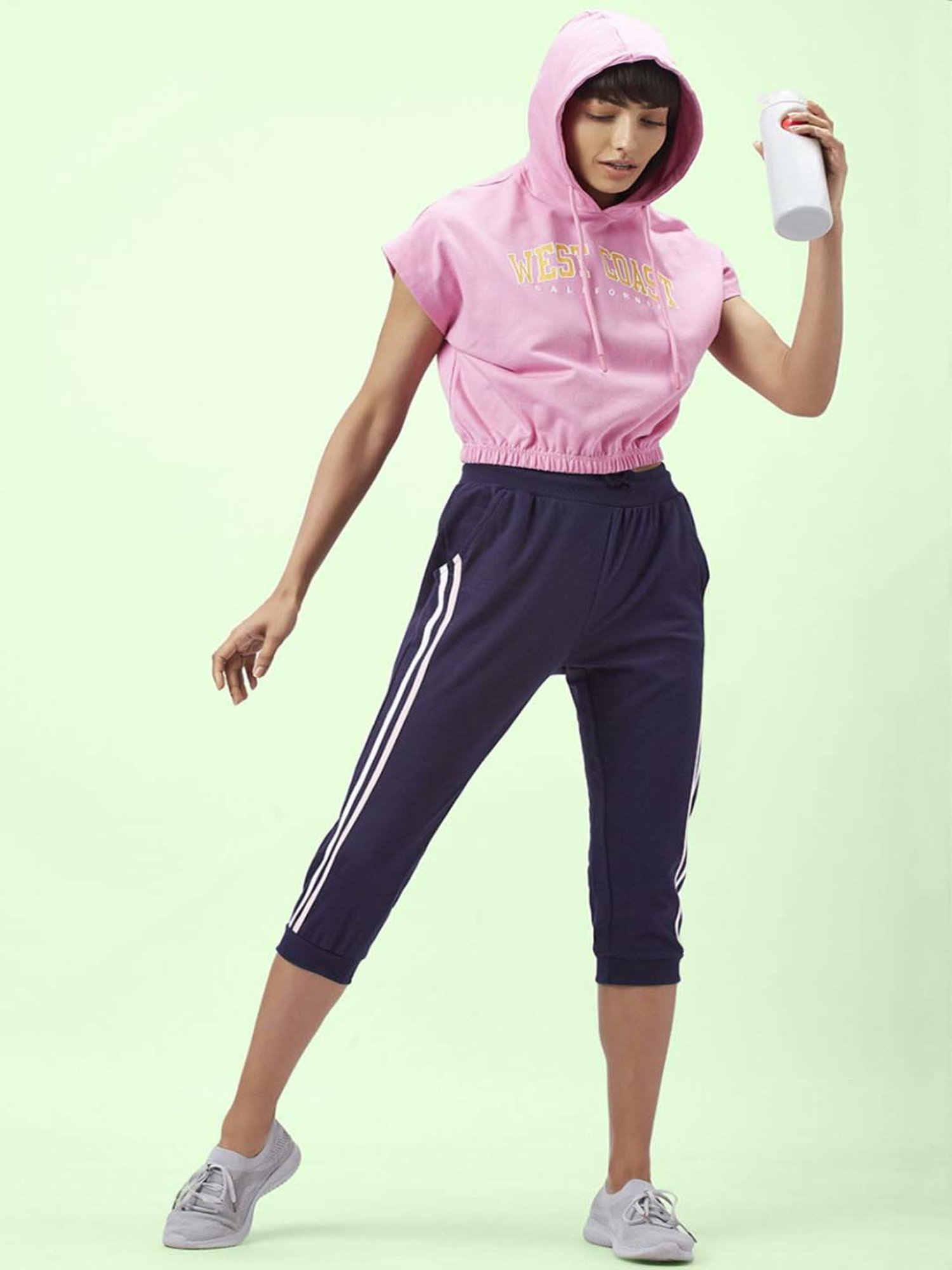 Ajile by Pantaloons Pink Cotton Graphic Print Sports Top