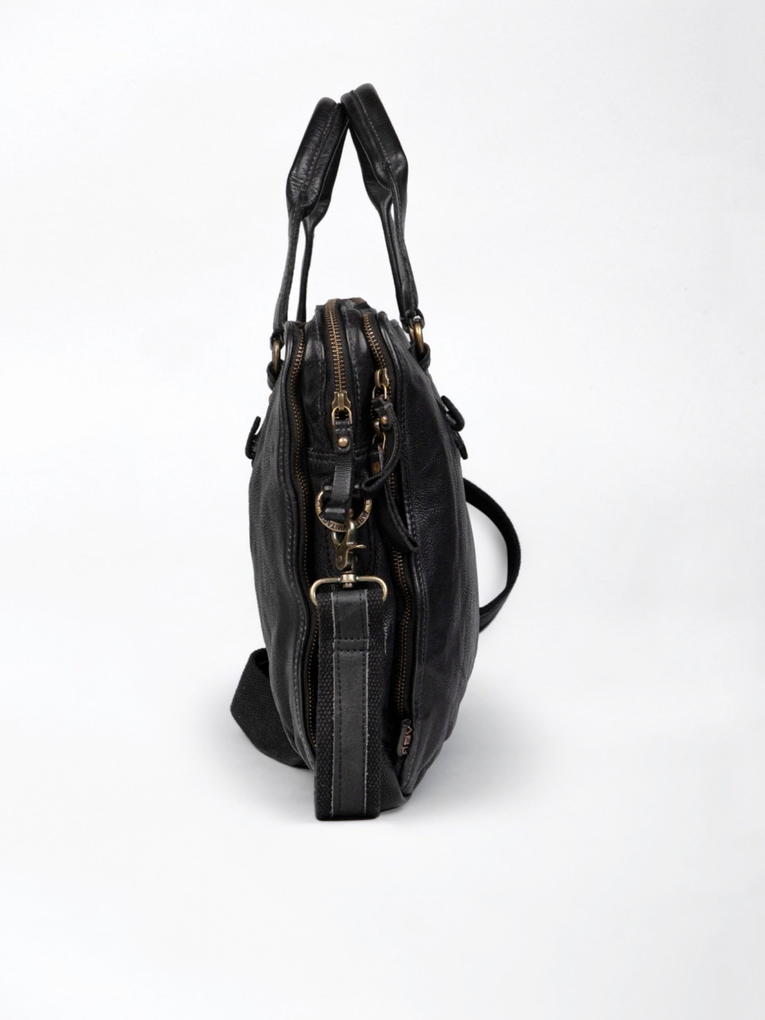 Art N Vintage Andrew Black Leather Solid Large Laptop Messenger Bag