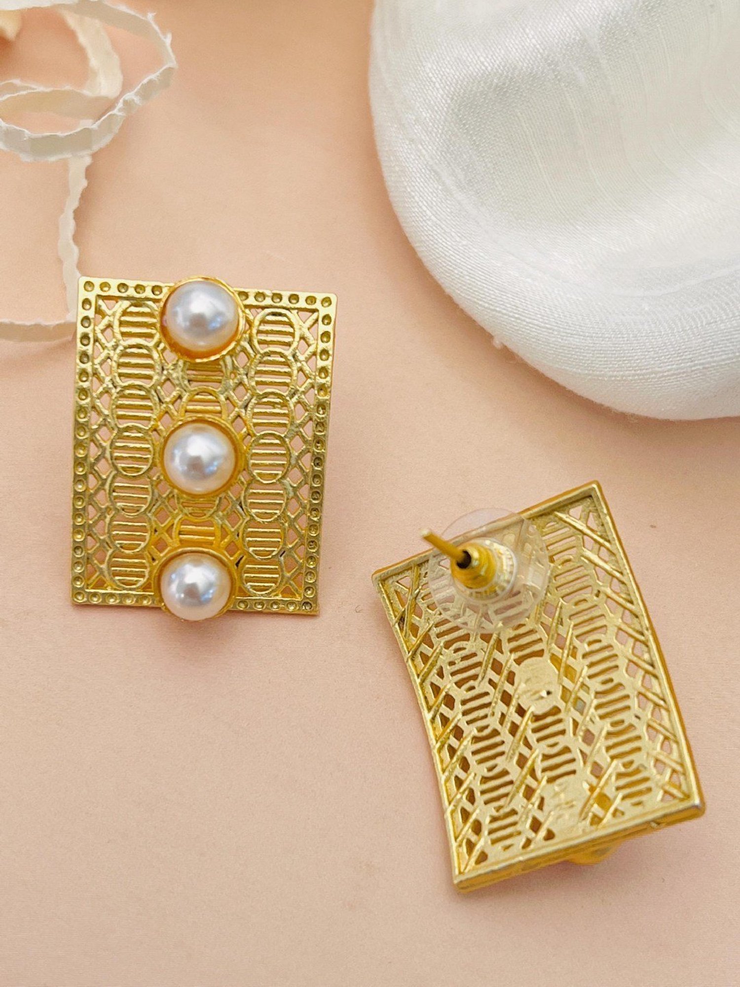 Abdesigns Classic Gold-Plated Stud Earrings