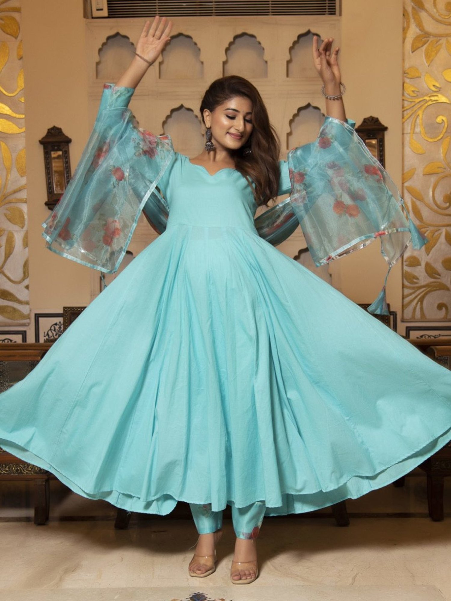 Calmna Flamingo Blue Floral Anarkali Suit Set