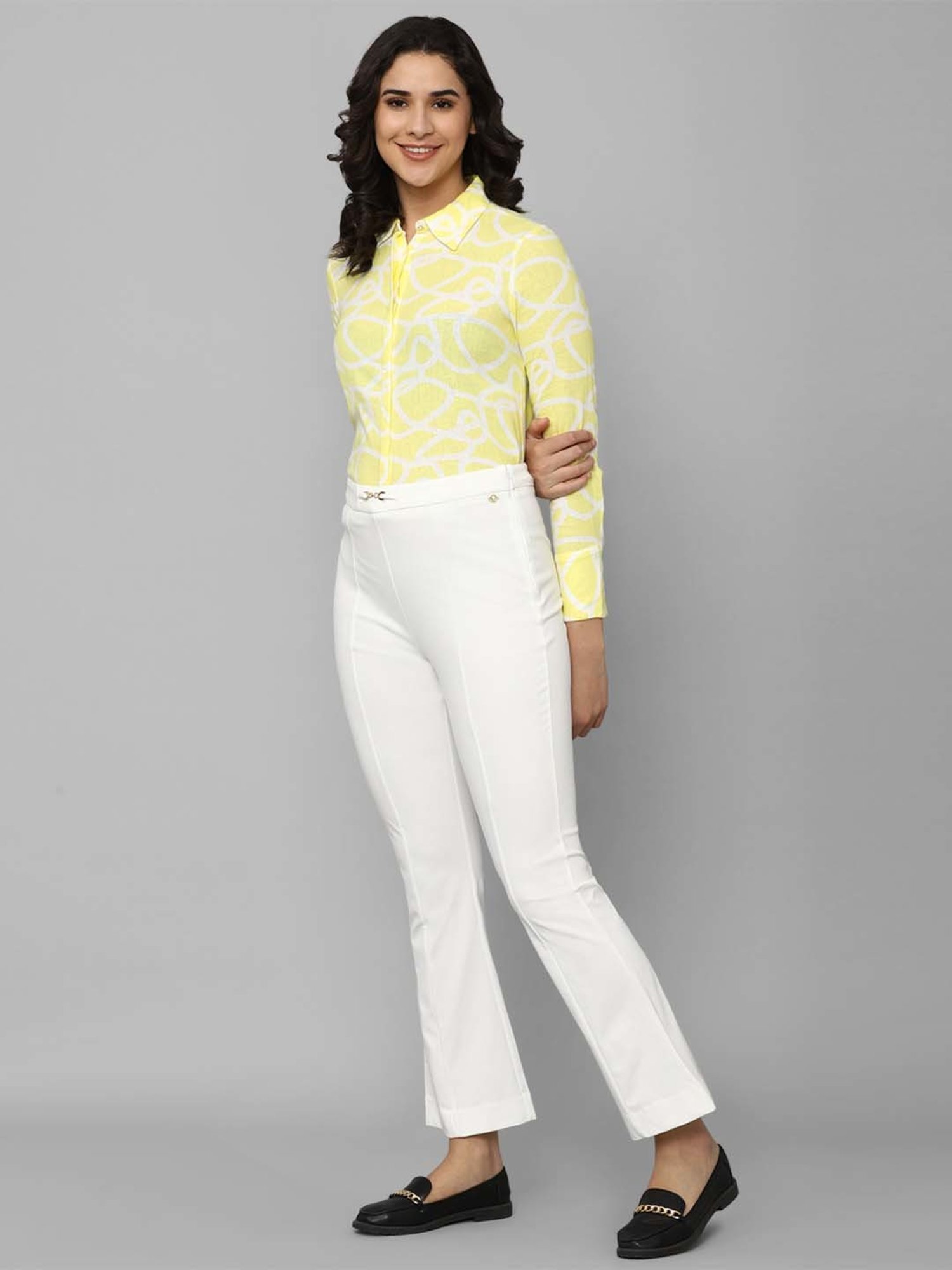 KENDALL + KYLIE Black Mid Rise Pants