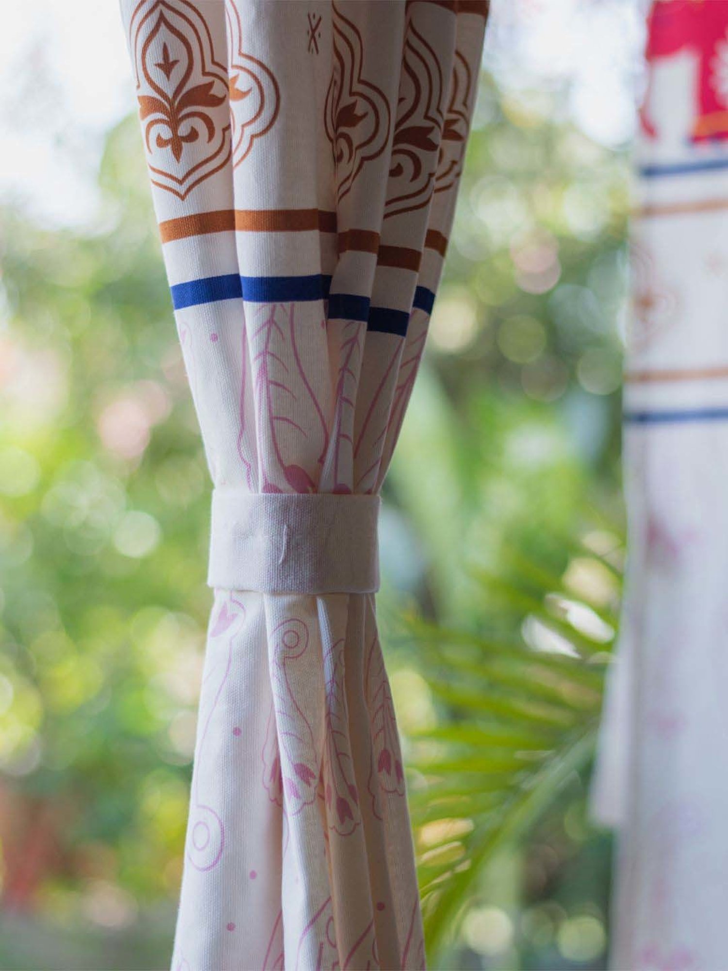 Urban Space Red Cotton Window Curtain With Tieback & Eyelet - Set of 2