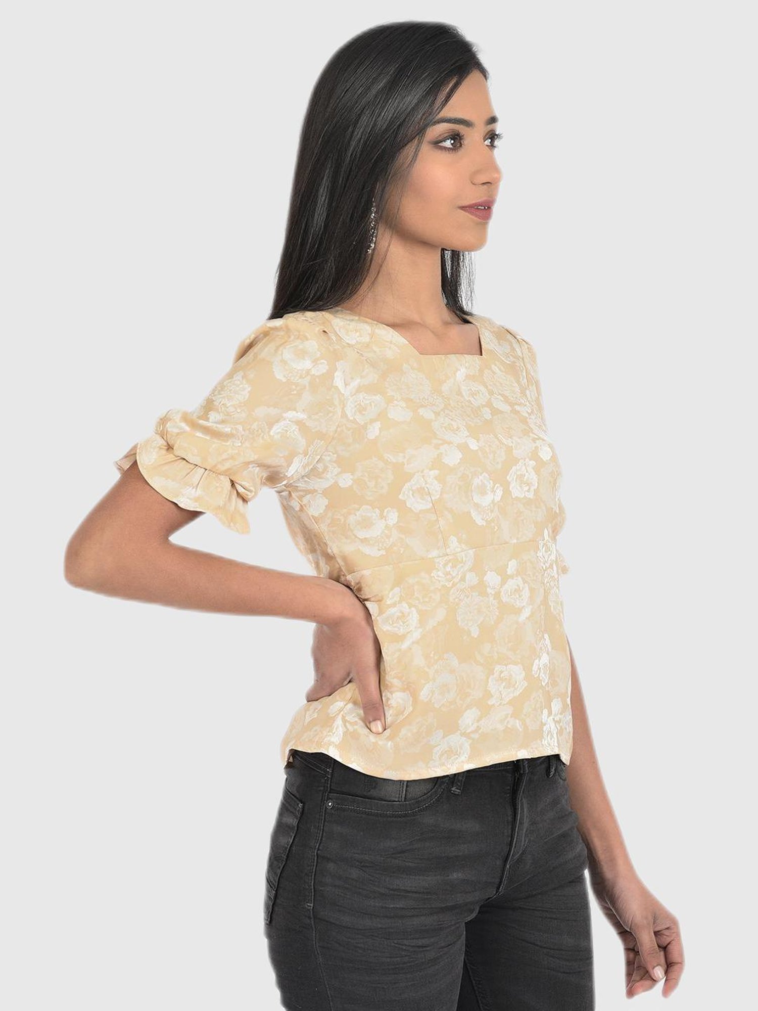 Latin Quarters Beige Floral Print Top