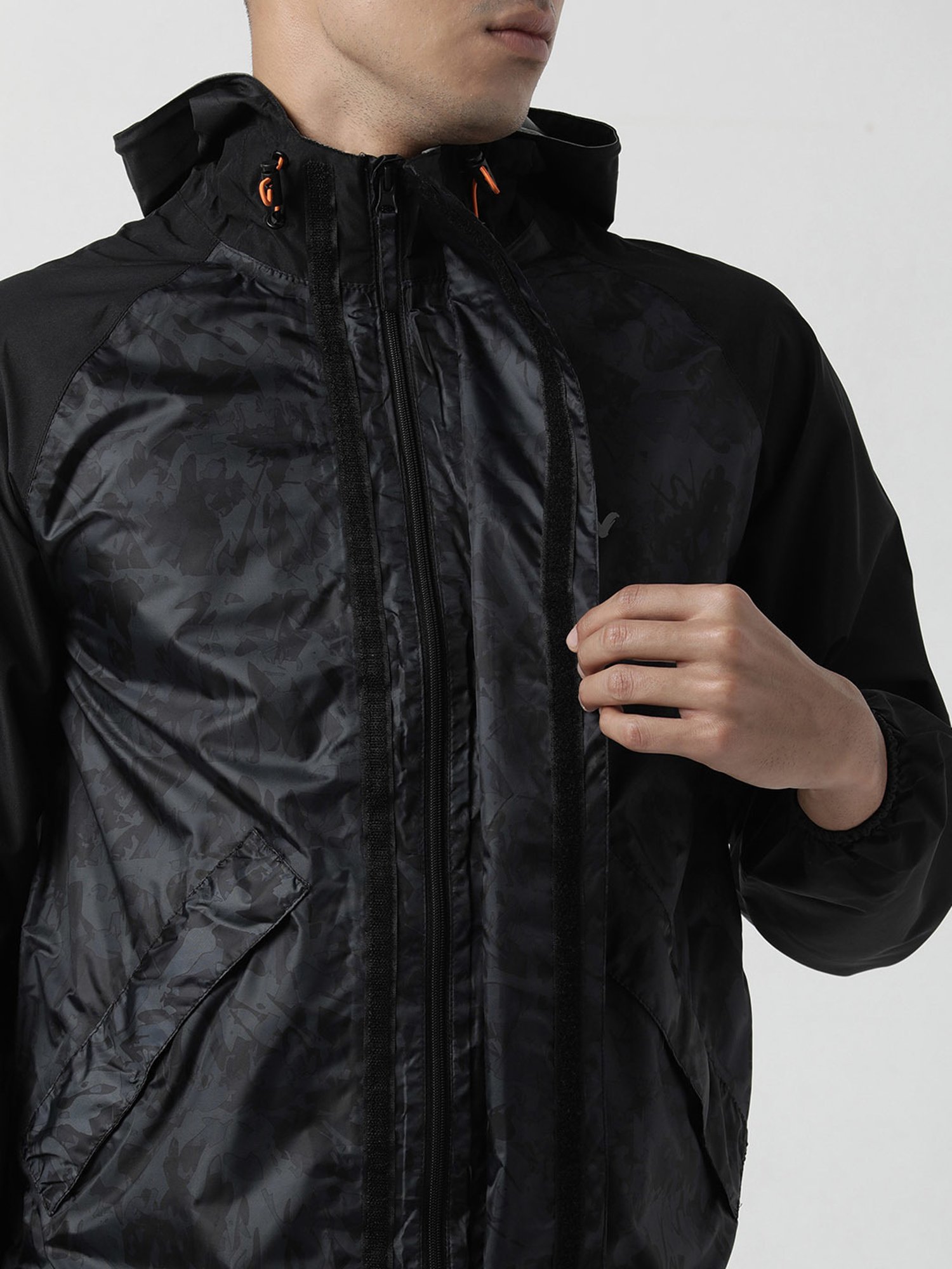 Wildcraft Jet Black Camo Print Hooded Raincoat Set