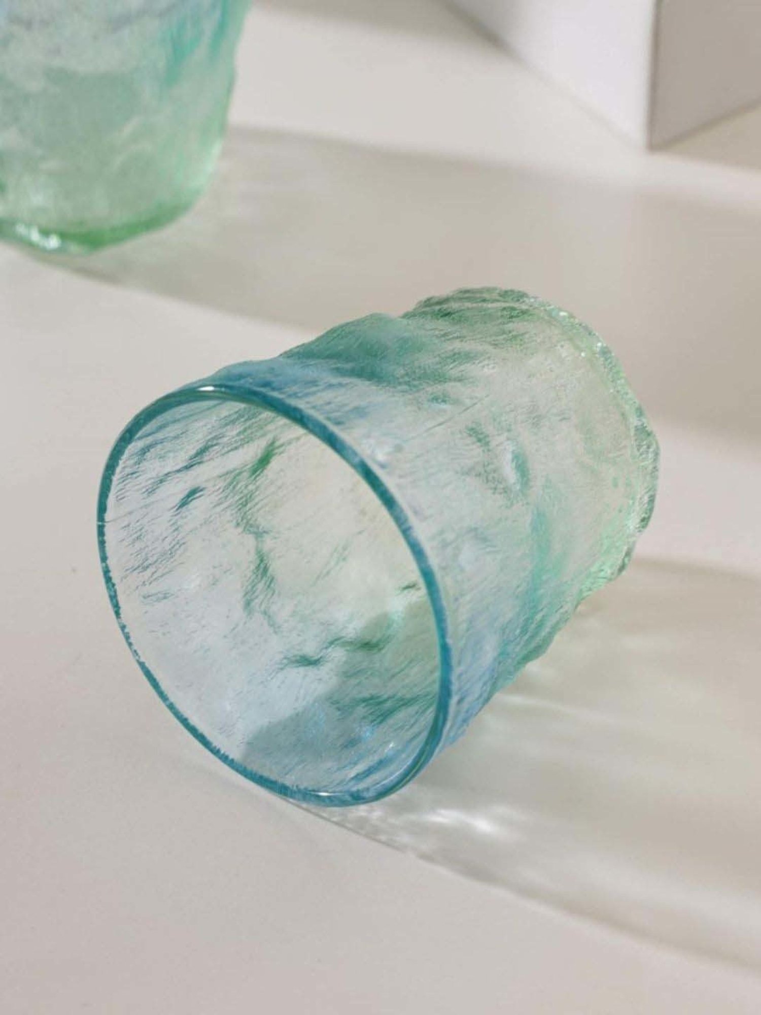 Nestasia short ombre glacier high heat resistant lead-free Glass for serving drinks(Set of 6, 250ml)