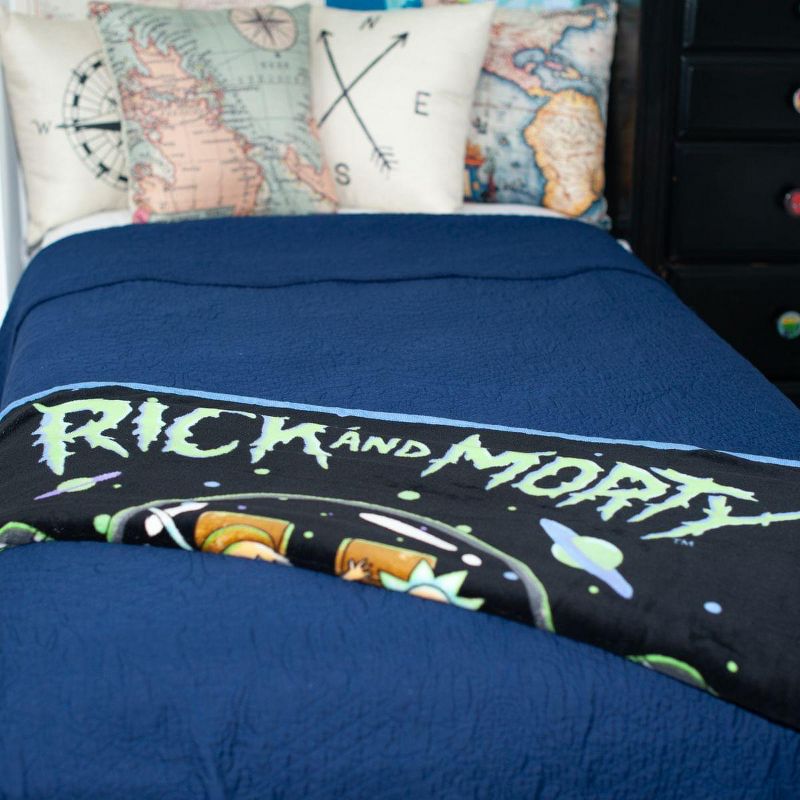 Franco Manufacturing Co Rick and Morty Fresh Start Fleece Throw Blanket 45 x 60 Inches