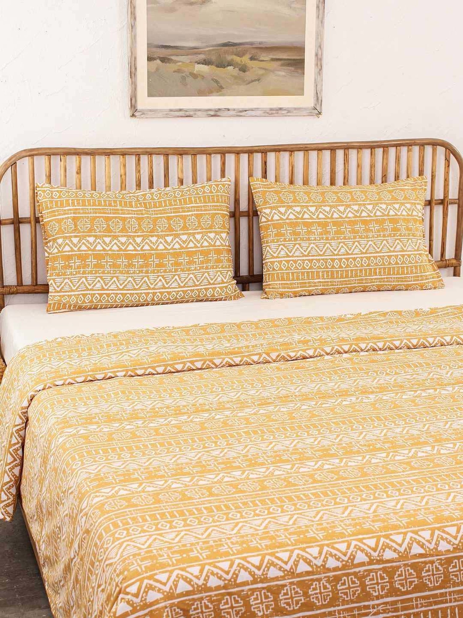 House This Kullu Patti Yellow 150 TC Cotton Double Bedsheet Set