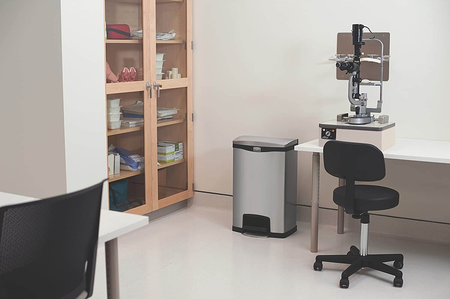 Rubbermaid Commercial Slim Jim Waste Container 1901992