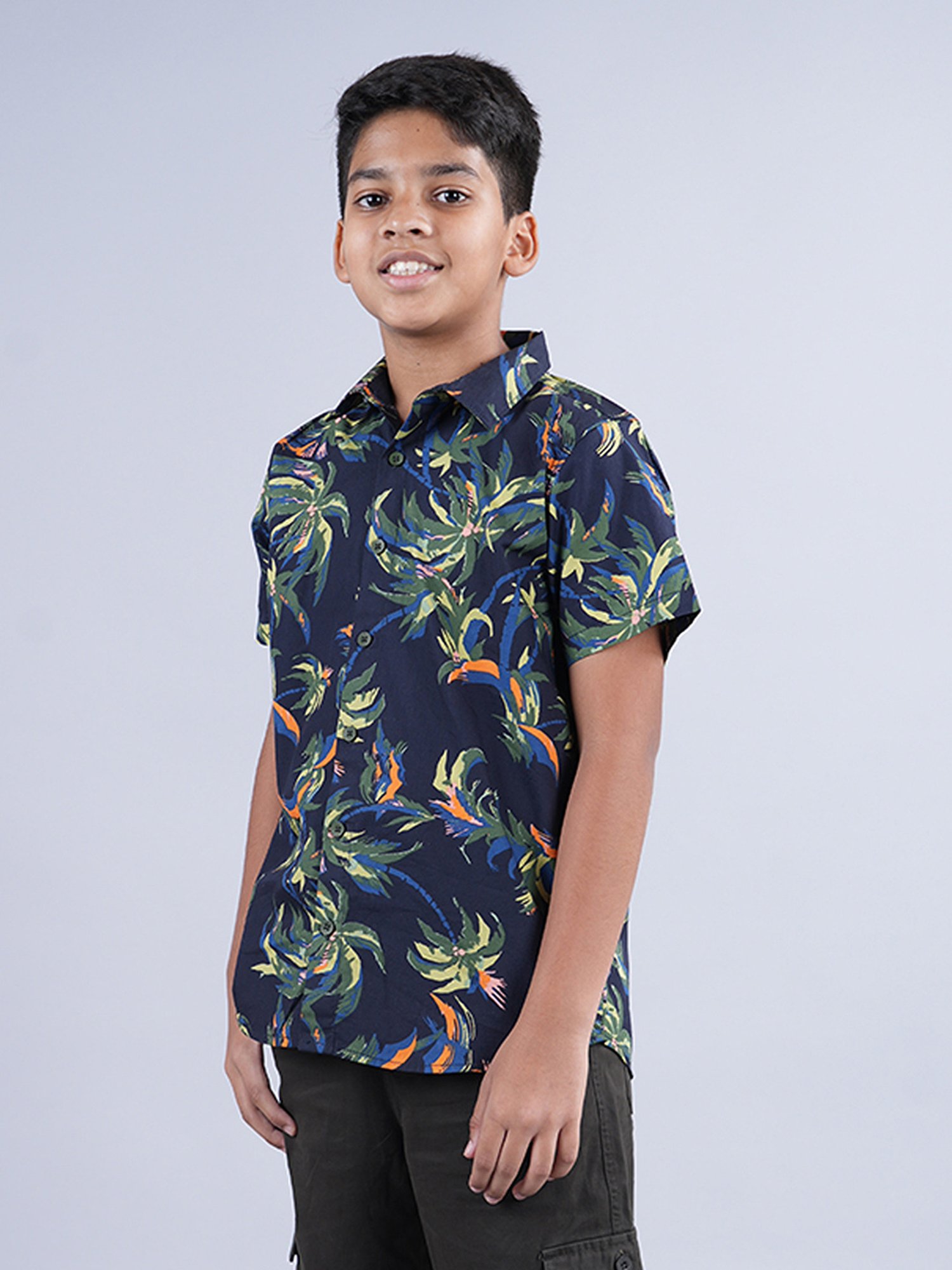 Kiddopanti Kids Navy & Green Printed Shirt