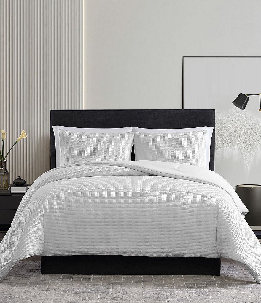 J. Queen New York Vera Bedding Collection