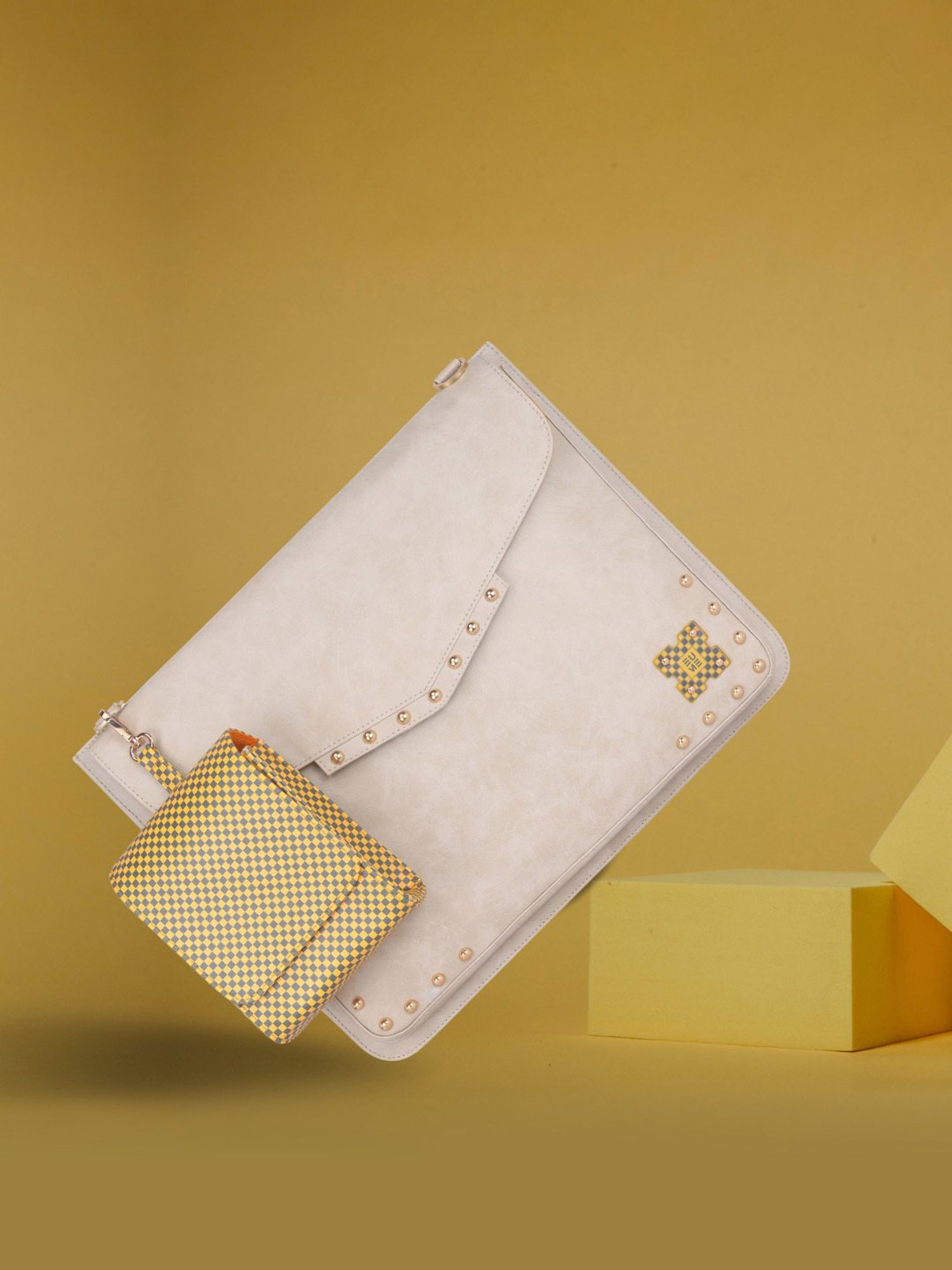 Eume Sage Off white Leather Laptop Messenger Bag