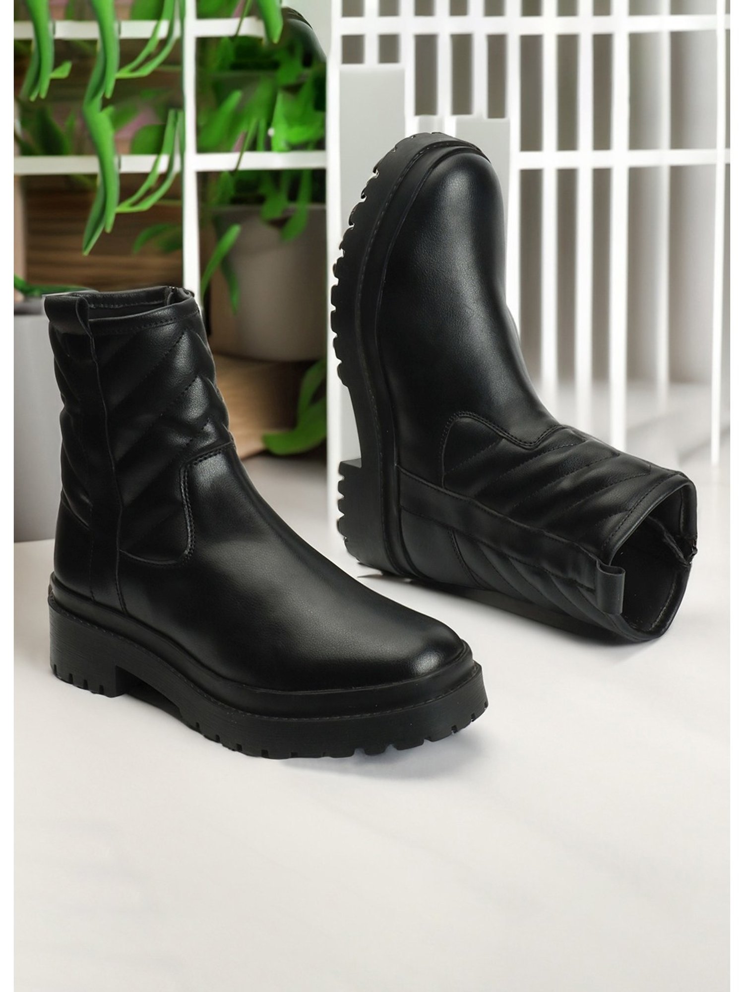 Elle Women's Black Casual Boots