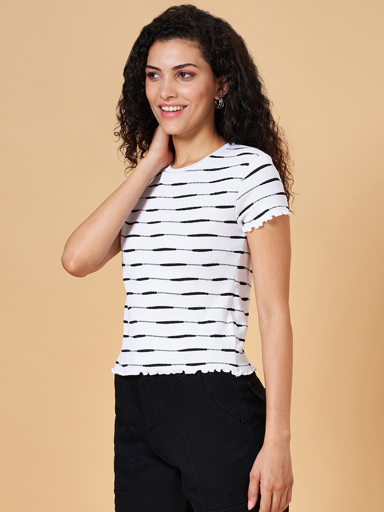 People by Pantaloons White Self Pattern Top