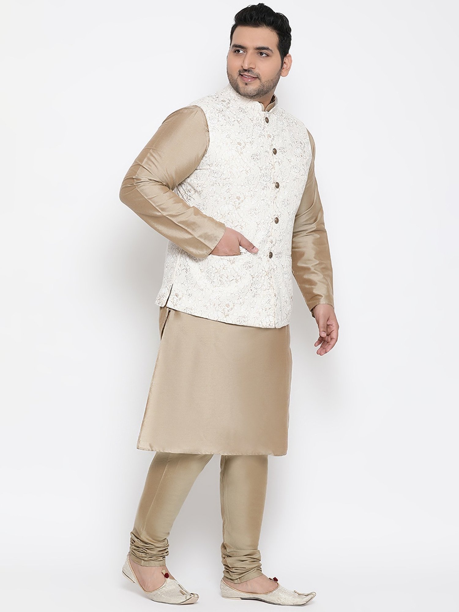 KISAH PLUS Off White Regular Fit Printed Kurta Set With Jacket