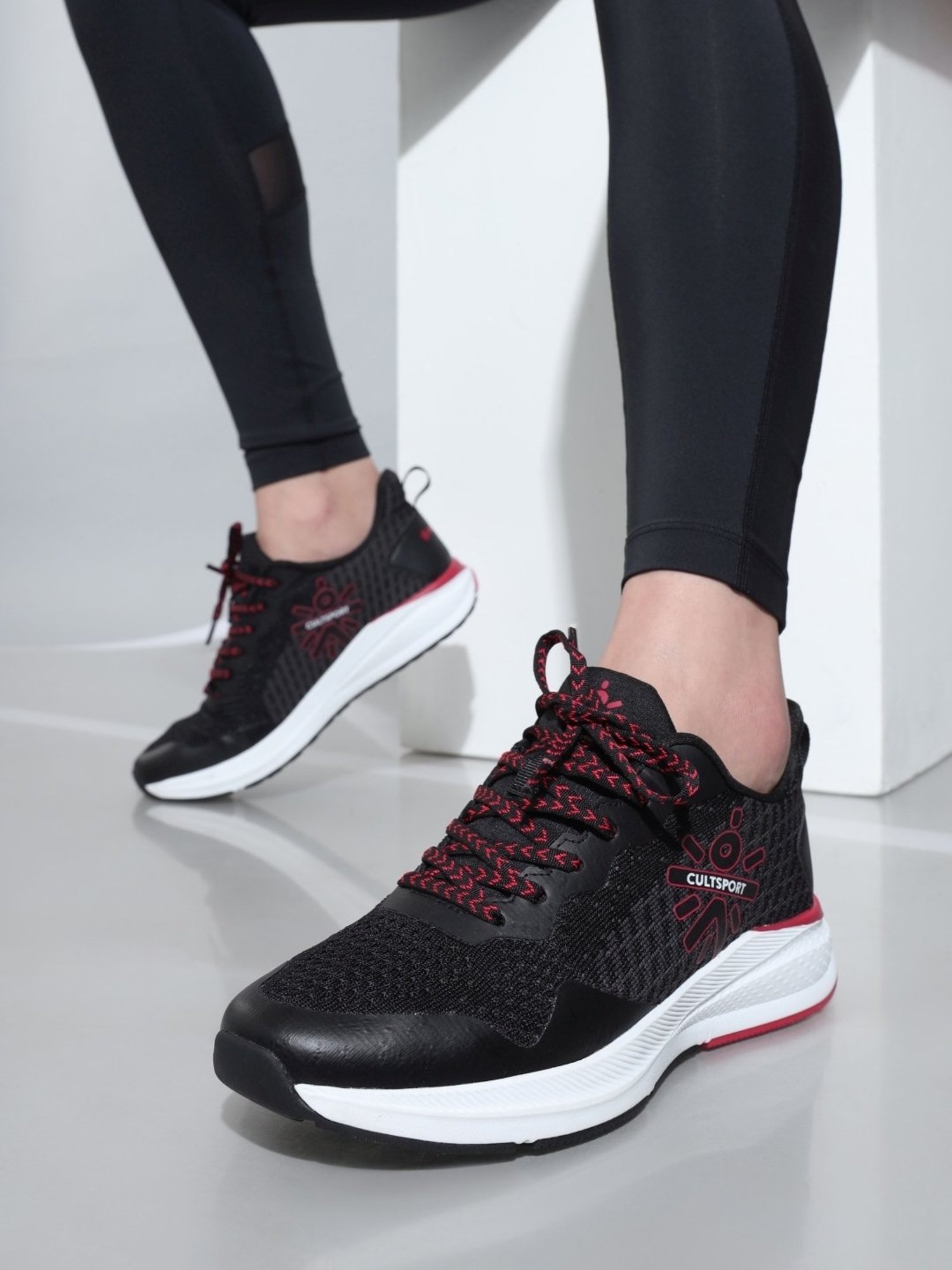 Cultsport Men's Hustle Black Running Shoes