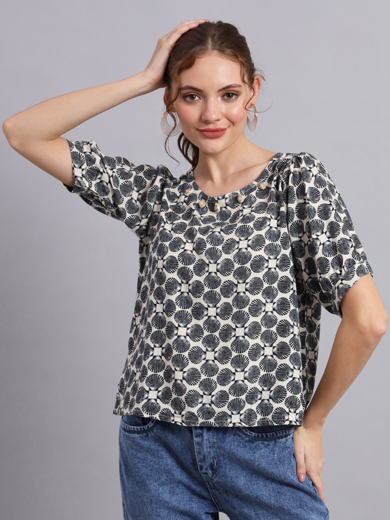 DECKEDUP Cream & Black Printed Top