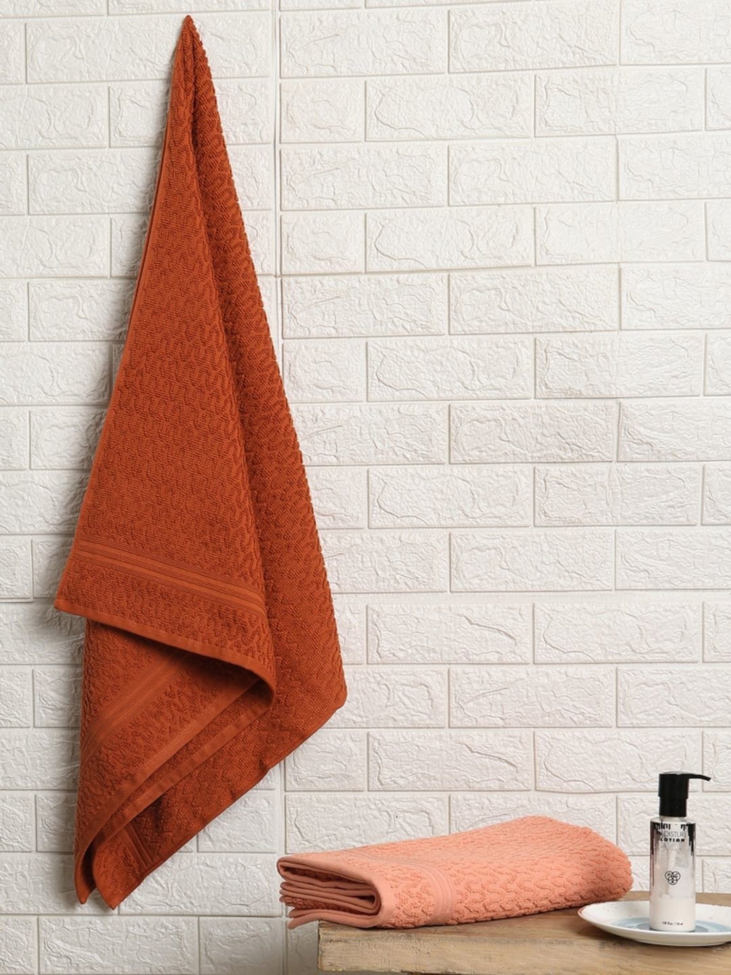 Spaces Radiance Red & Pink Cotton 400 GSM Bath Towels - Set of 2