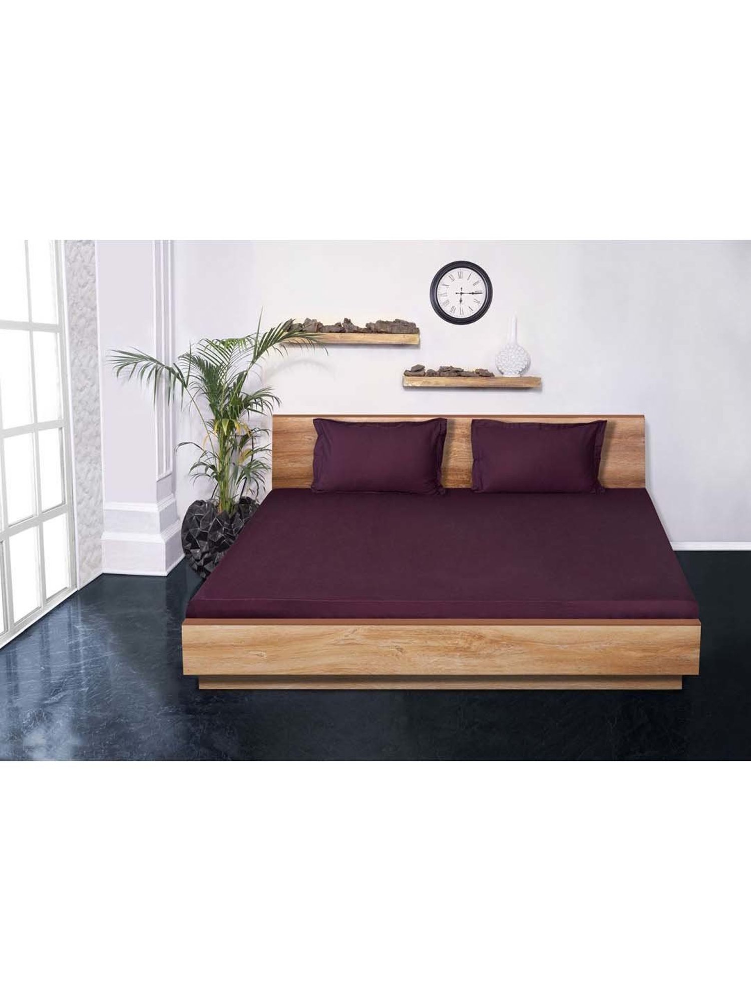 Mark Home Classic Purple Cotton 210 TC King Bedsheet with 2 Pillow Covers