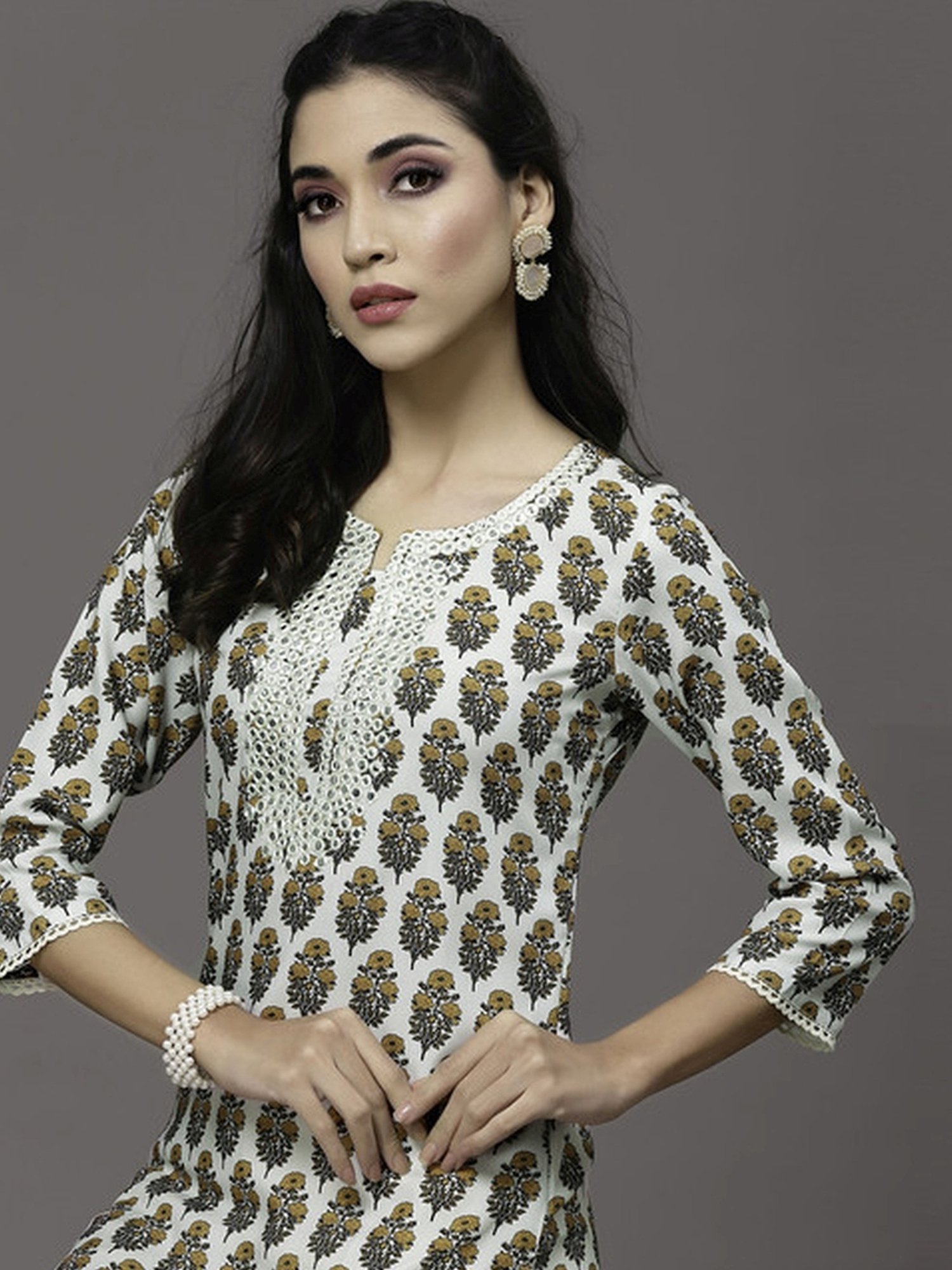 Skylee White & Yellow Embellished Straight Kurta