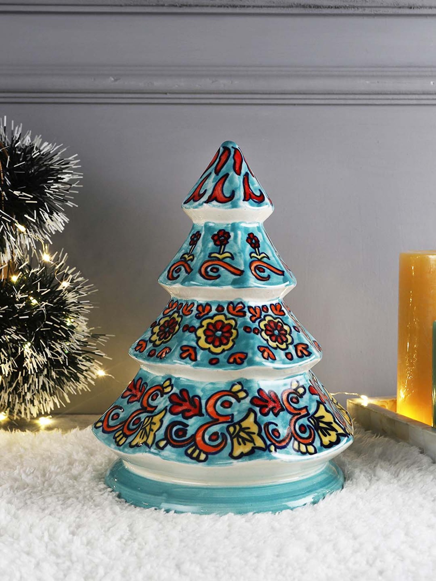 VarEesha Festive Decor Multicolored Ceramic Decorative Christmas Tree - Set of 1