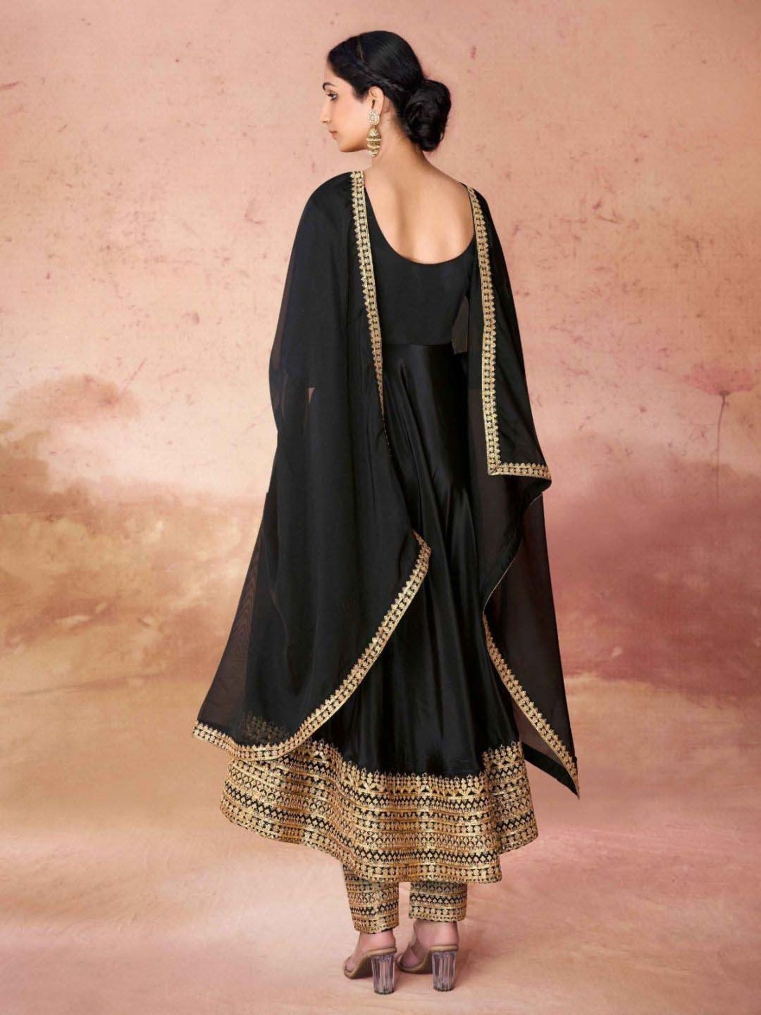 Odette Black Embroidered Kurta Pant Set With Dupatta