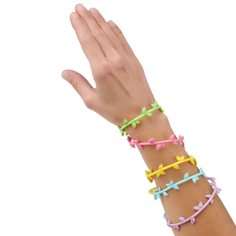 Fingerlings Minis Series 3 - 2 Pack Leaf Pod Play-Set By WowWee