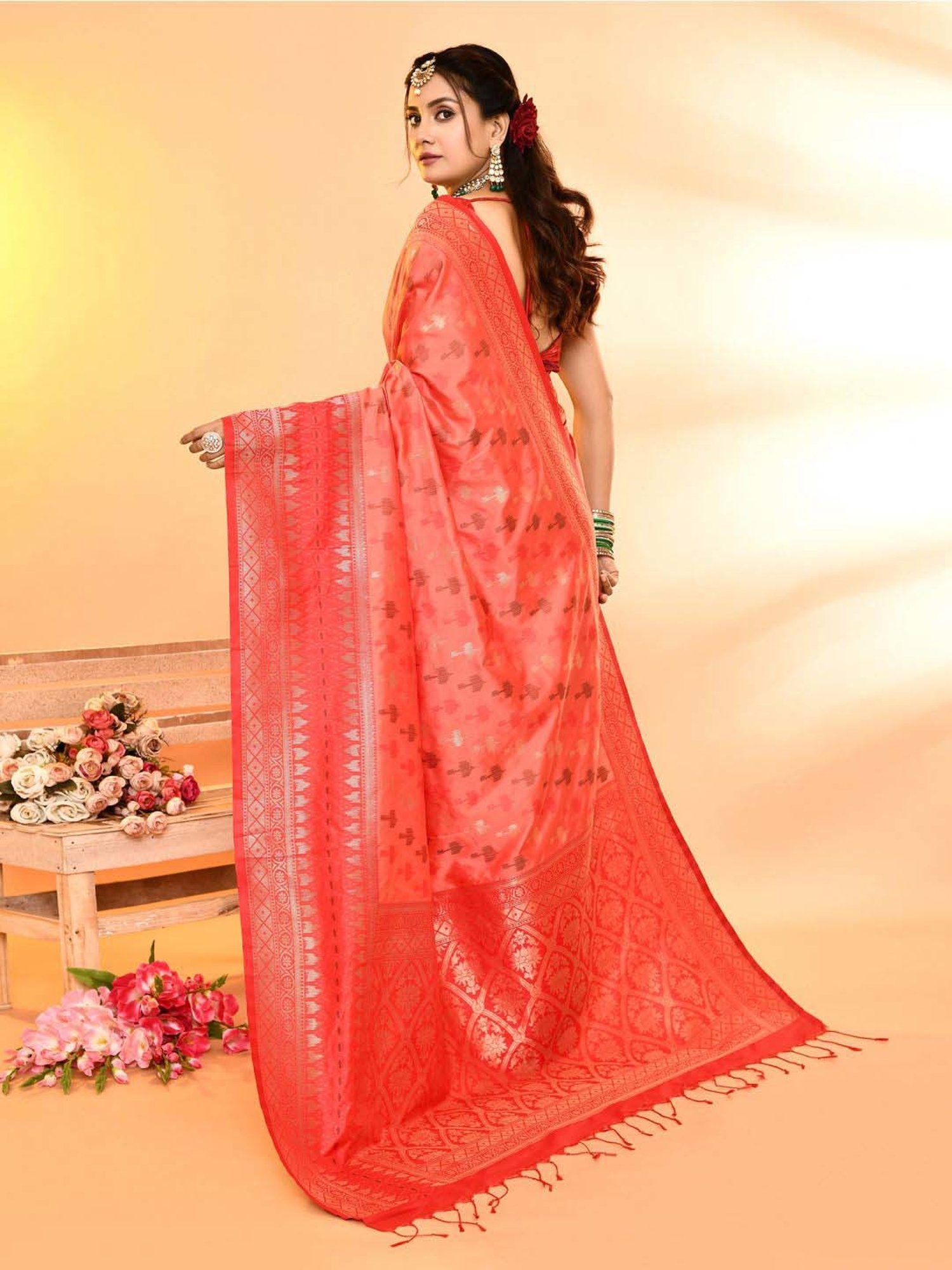 Elora Peach Silk Woven Saree With Unstitched Blouse